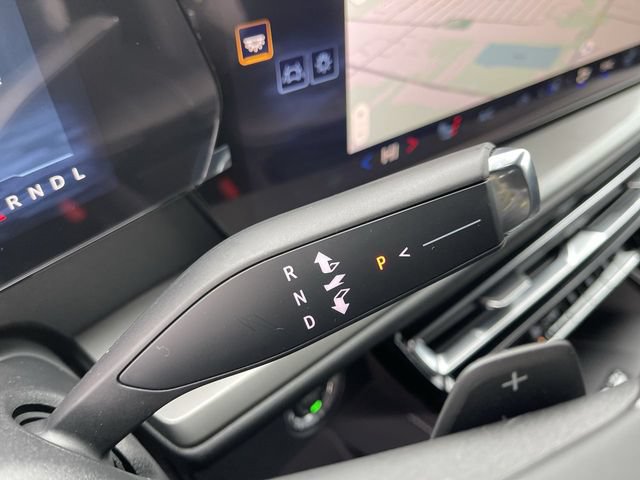 New 2026 Chevrolet Traverse LT w/ Driver Confidence Package FWD image 20