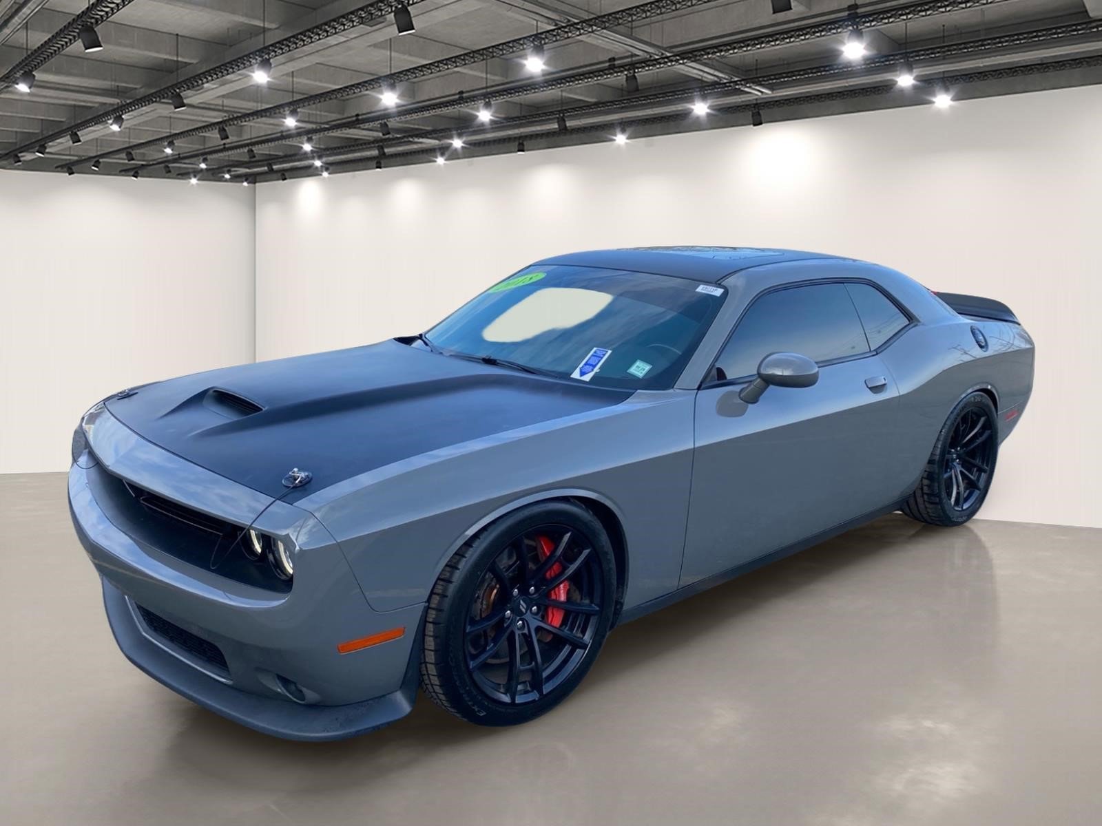Used 2018 Dodge Challenger T/A image 3
