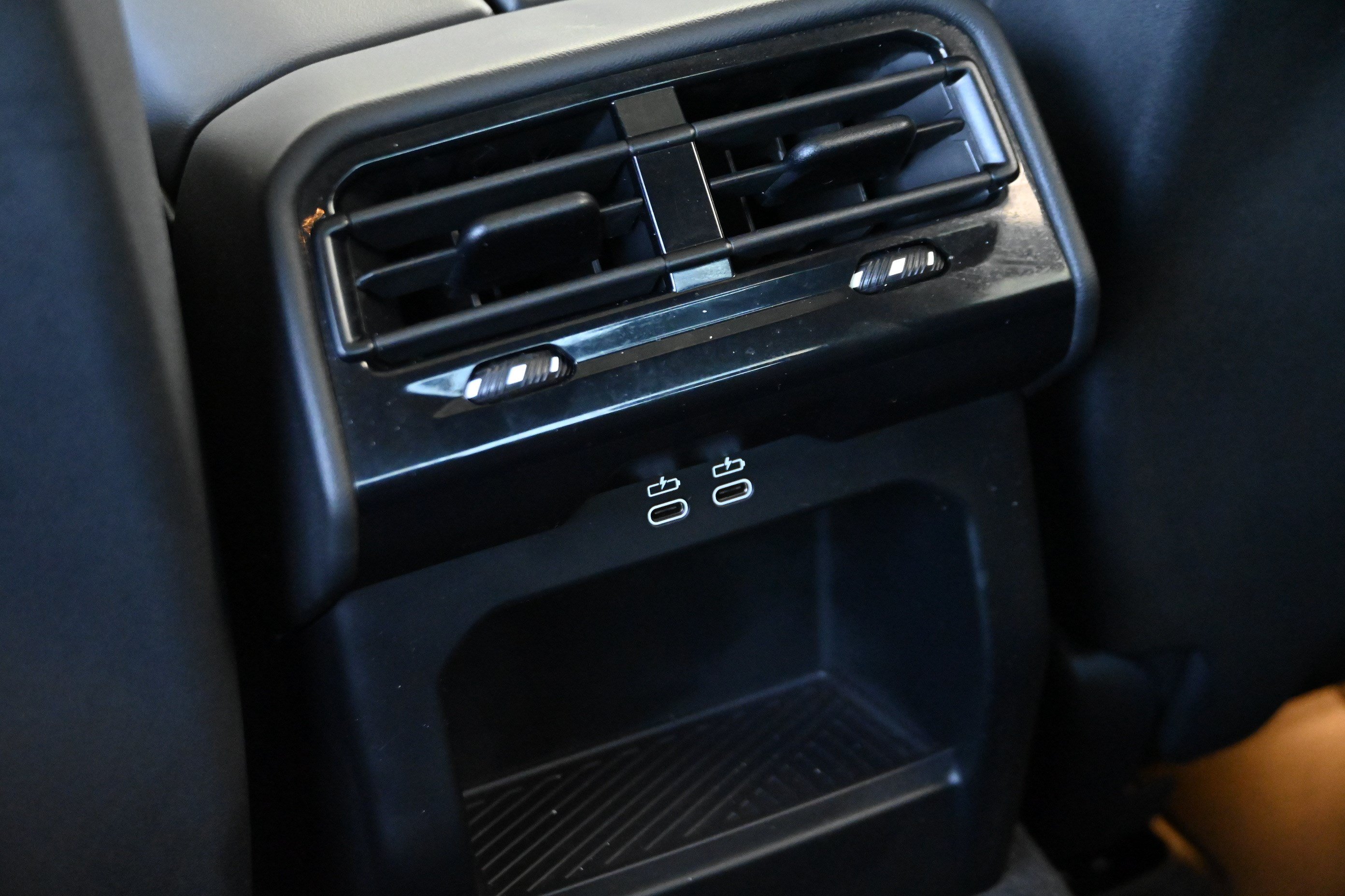 Used 2025 BMW i5 eDrive40i w/ Executive Package RWD image 26