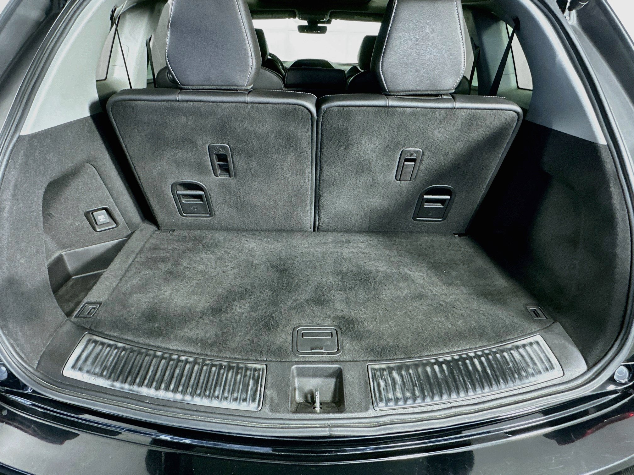 Used 2020 Acura MDX w/ Technology Package FWD image 30