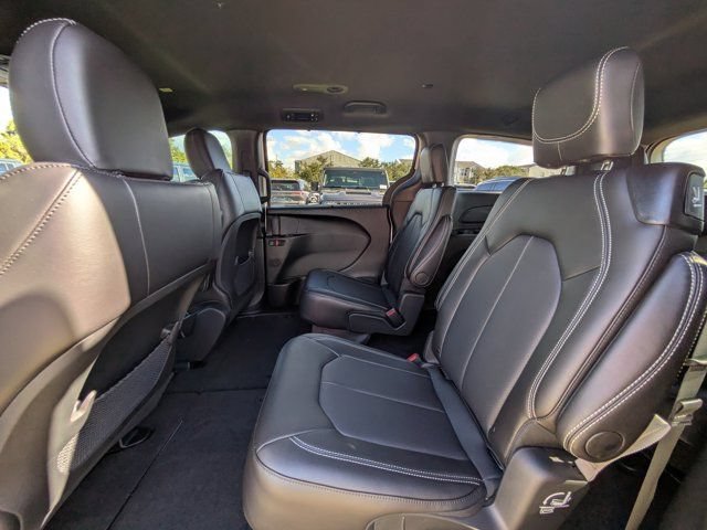 New 2026 Chrysler Voyager LX FWD image 12