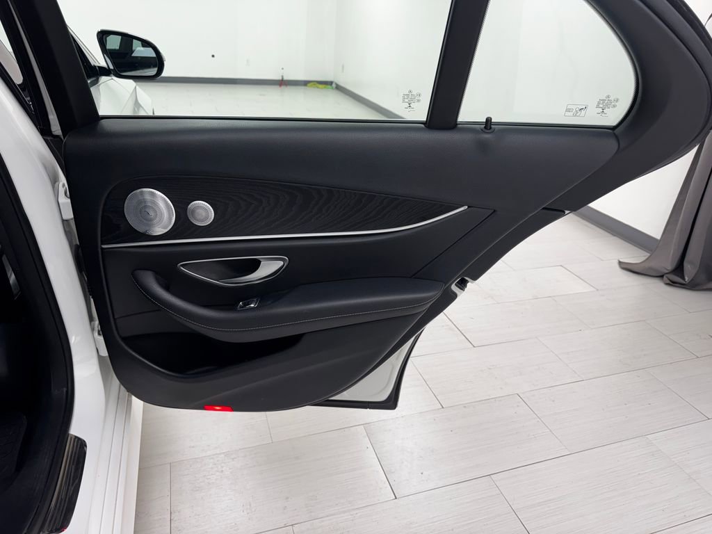 Used 2023 Mercedes-Benz E 350 Sedan image 15