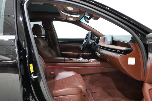 Used 2024 Genesis G90 3.5T AWD/4WD image 36