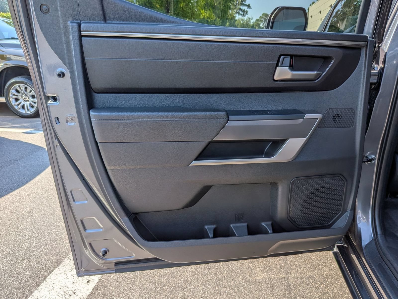Used 2025 Toyota Tundra SR5 AWD/4WD image 26