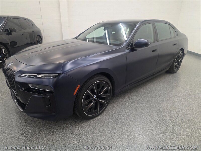 Used 2024 BMW i7 xDrive60 w/ M Sport Package RWD image 5
