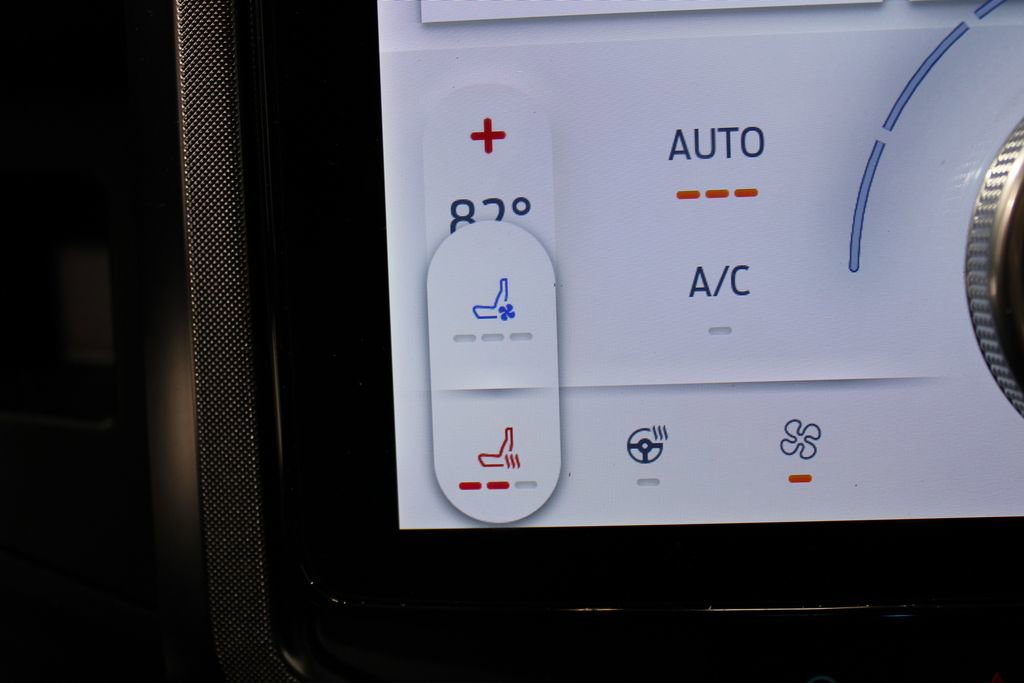 Used 2024 Ford Expedition Limited image 38