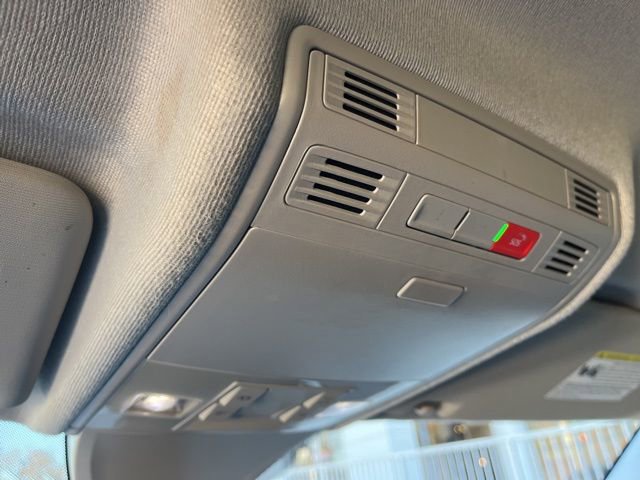 Used 2024 Volkswagen Tiguan SE image 30