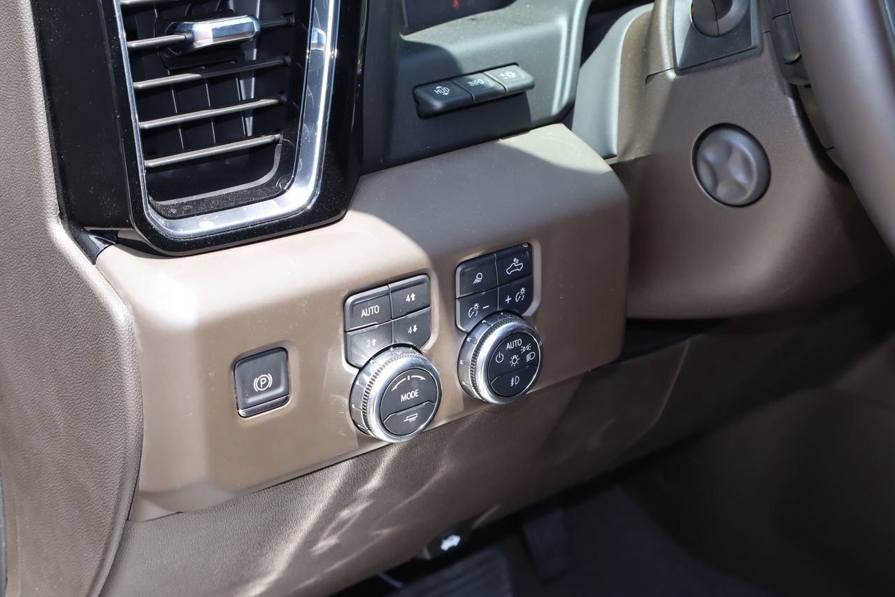 Used 2025 GMC Sierra 1500 Denali w/ Denali Reserve Package AWD/4WD image 25
