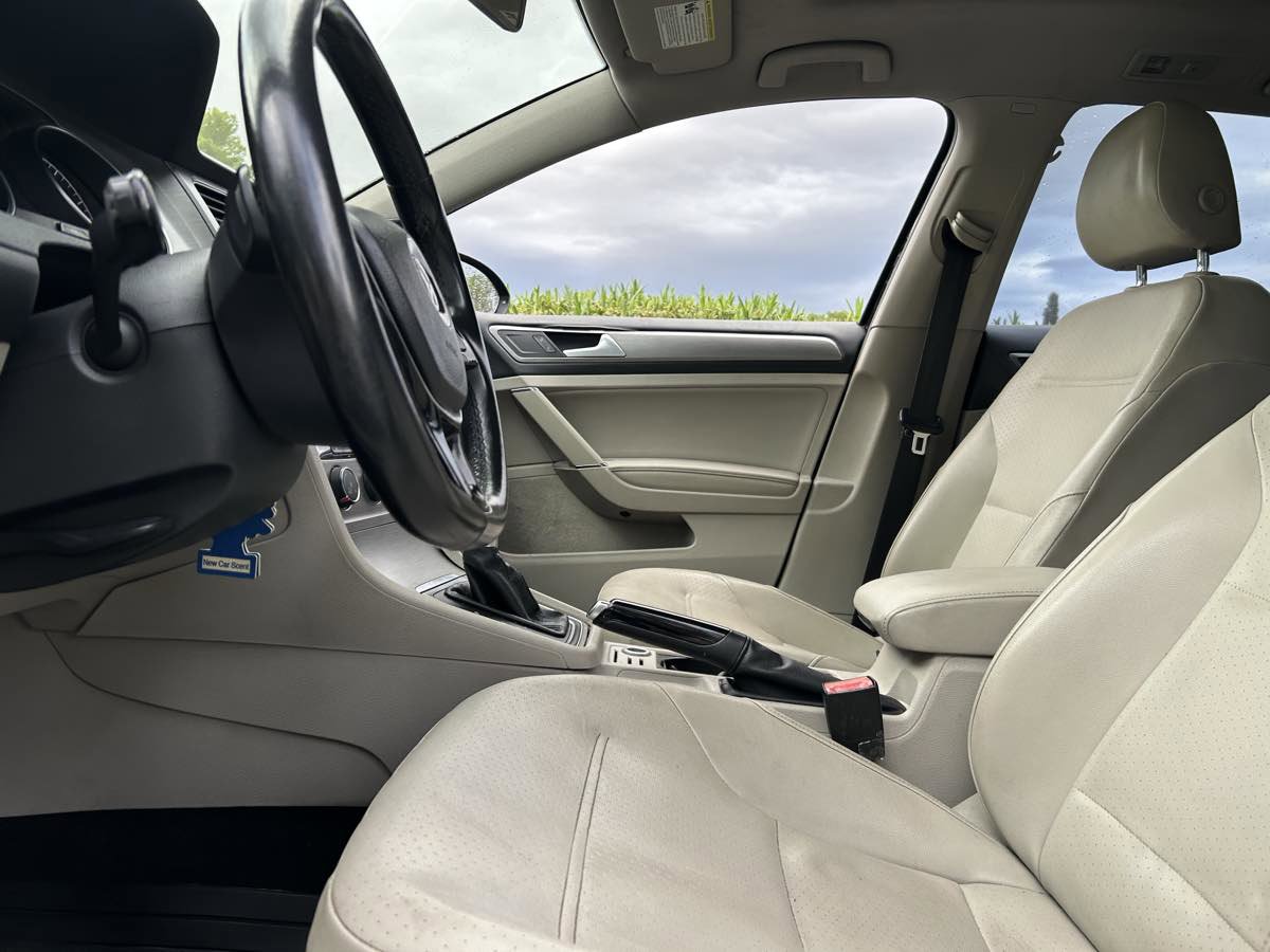Used 2015 Volkswagen Golf SEL image 12