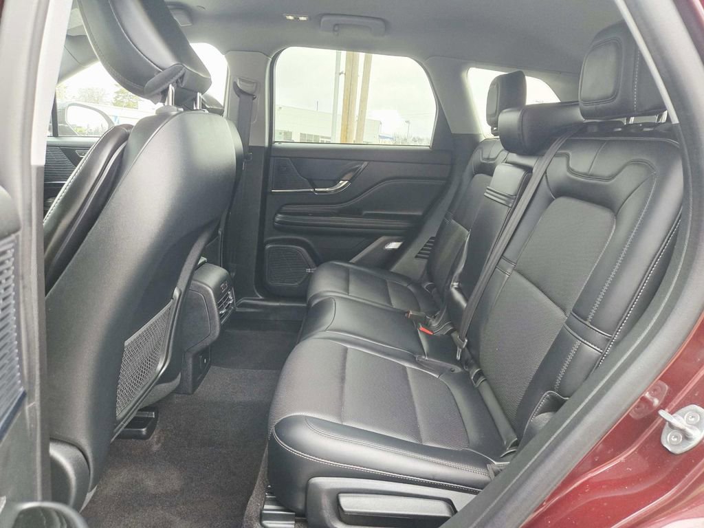 Used 2021 Lincoln Corsair AWD w/ Equipment Group 101A image 12