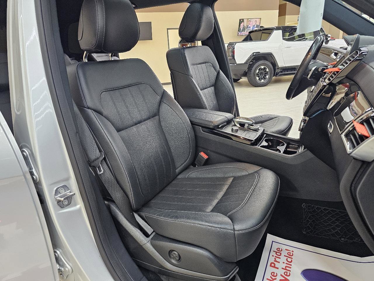 Used 2018 Mercedes-Benz GLS 450 4MATIC w/ Premium Package image 20