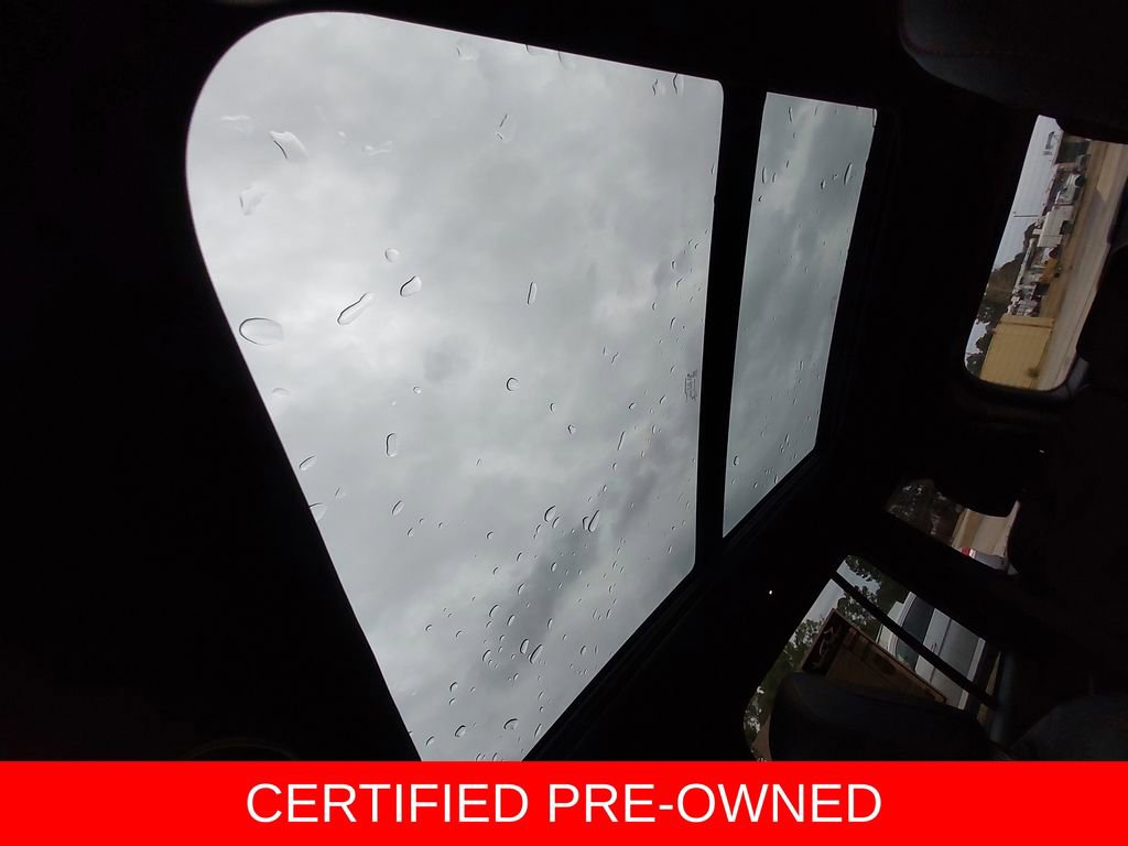 Used 2022 Jeep Grand Cherokee Trailhawk AWD/4WD image 30