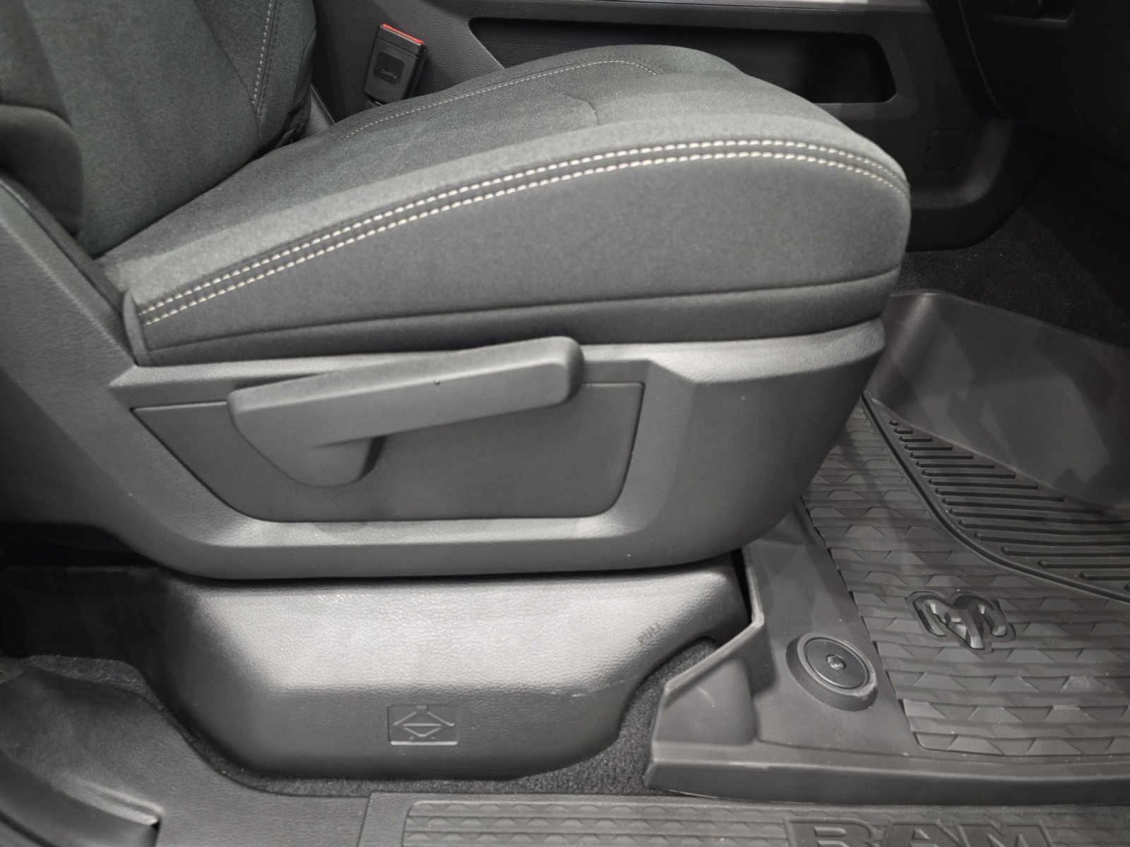 New 2025 RAM 2500 Big Horn image 28