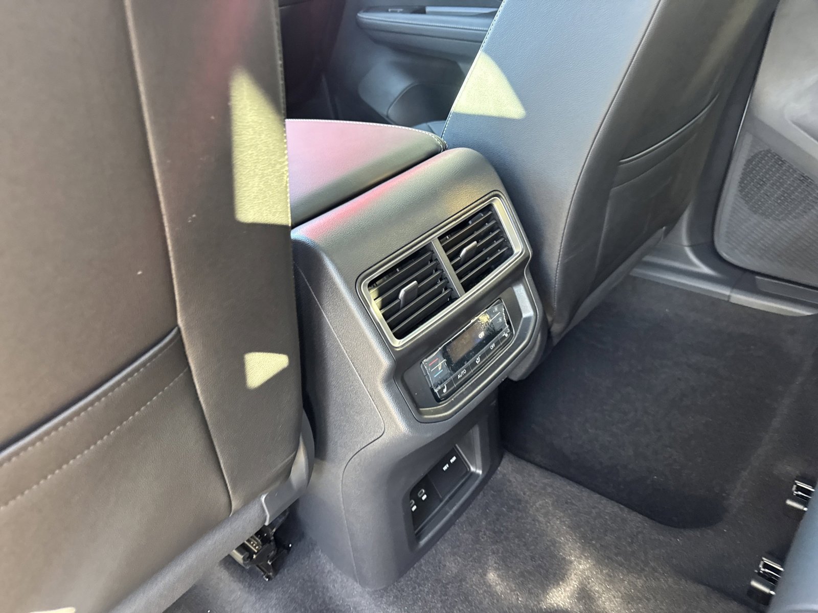 New 2026 Volkswagen Atlas SEL image 23