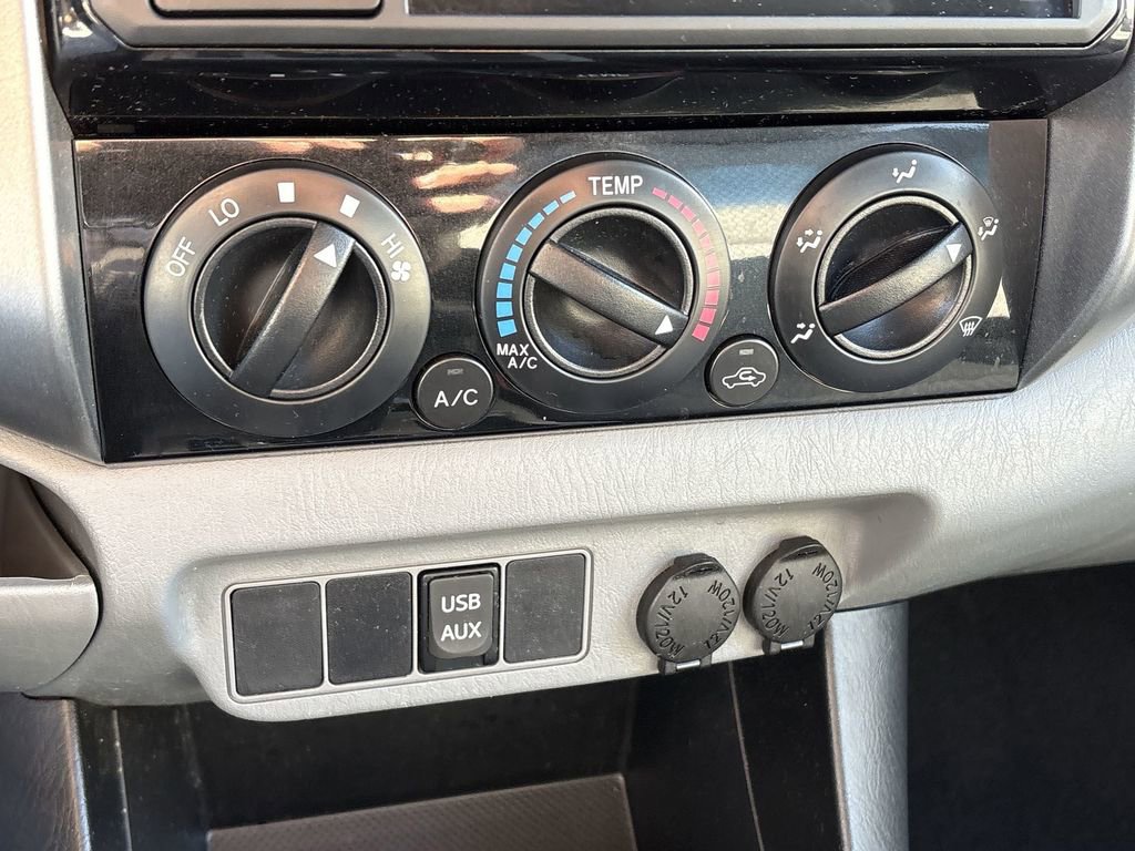 Used 2015 Toyota Tacoma 4x4 Double Cab image 18