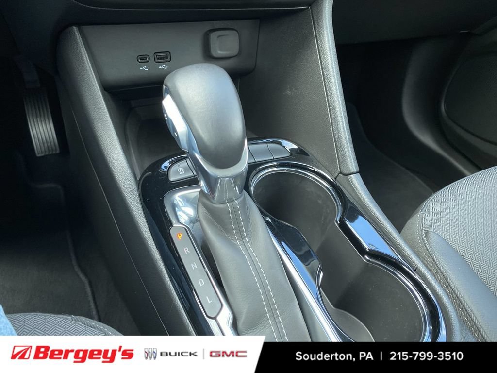 Certified 2024 Buick Encore GX Preferred AWD/4WD image 19