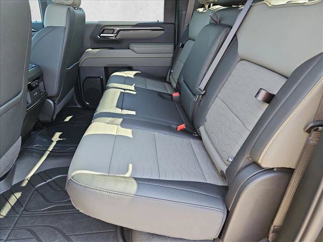New 2026 Chevrolet Silverado 2500 ZR2 AWD/4WD image 16