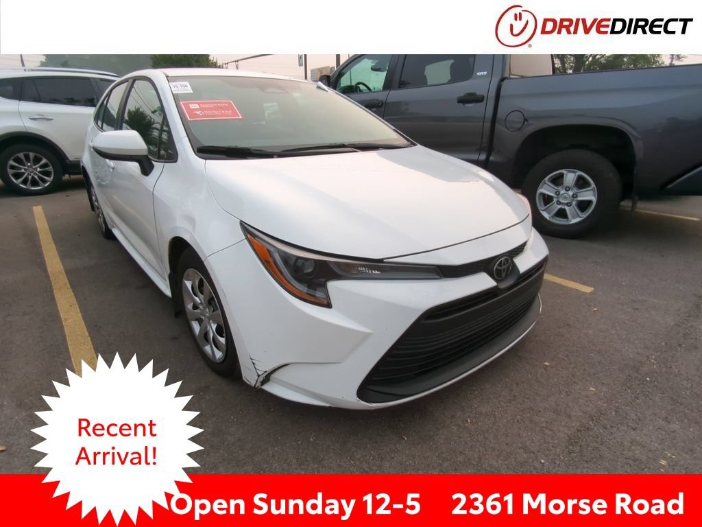 Used 2026 Toyota Corolla LE FWD image 1