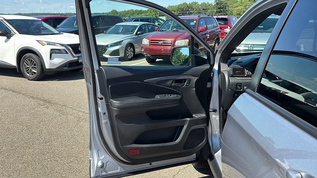 Used 2023 Honda Passport EX-L image 8