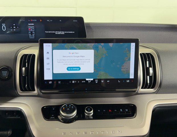 New 2026 Ford Expedition Active image 14