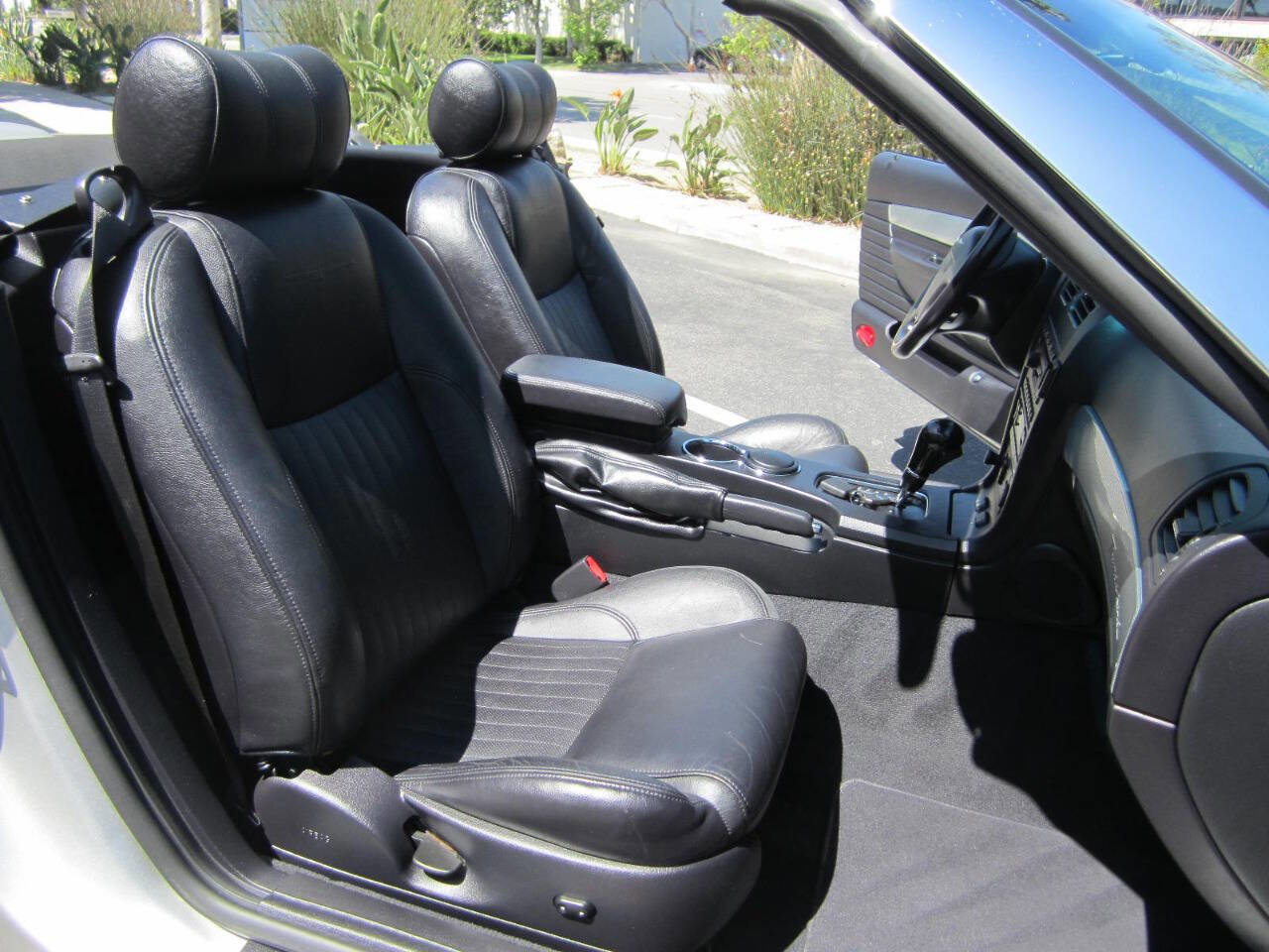 Used 2004 Ford Thunderbird Deluxe RWD image 27