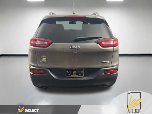 Used 2016 Jeep Cherokee Latitude w/ Comfort/Convenience Group image 5