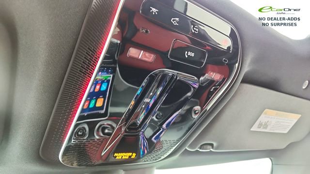 Used 2025 Mercedes-Benz GLC 300 4MATIC image 53