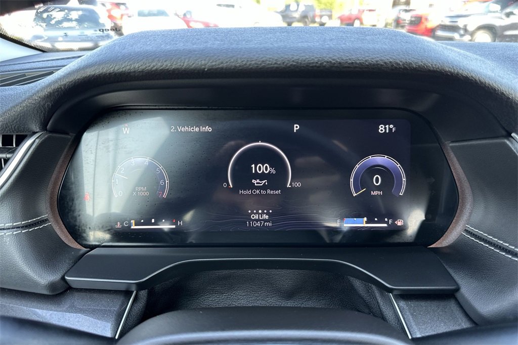 Used 2023 Jeep Grand Cherokee Laredo image 15