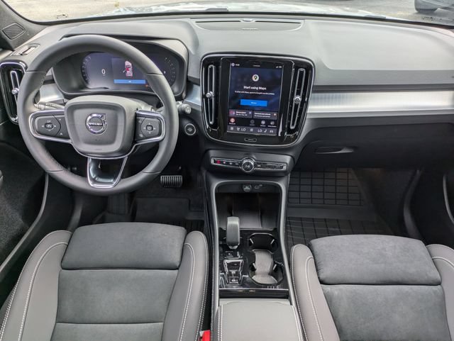New 2026 Volvo XC40 B5 Ultra w/ Protection Package Premier AWD/4WD image 15
