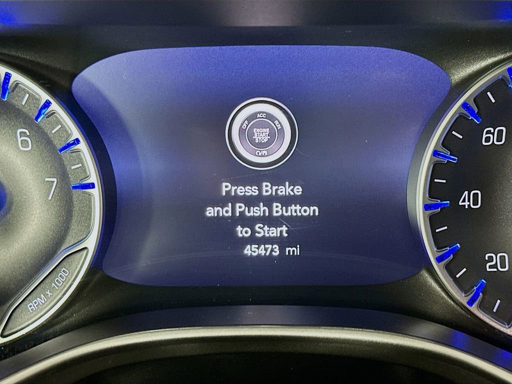Used 2024 Chrysler Pacifica Touring-L FWD image 17