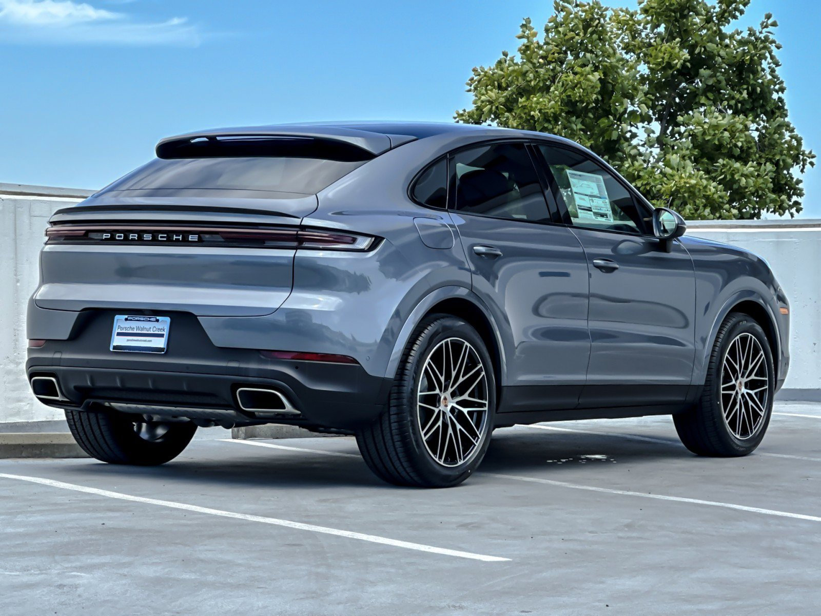 New 2026 Porsche Cayenne Coupe AWD/4WD image 8