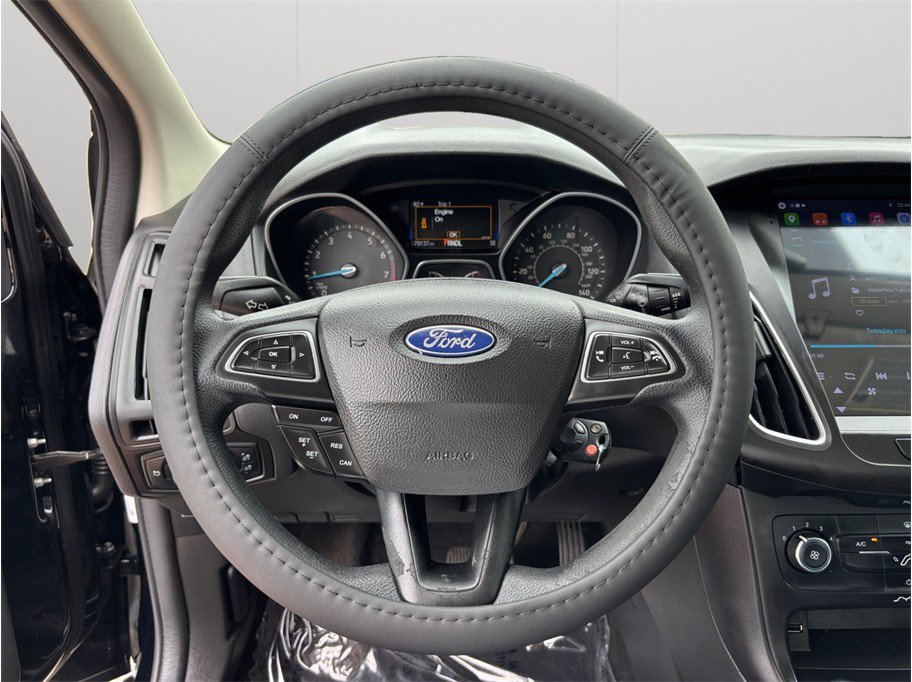 Used 2017 Ford Focus SE FWD image 16