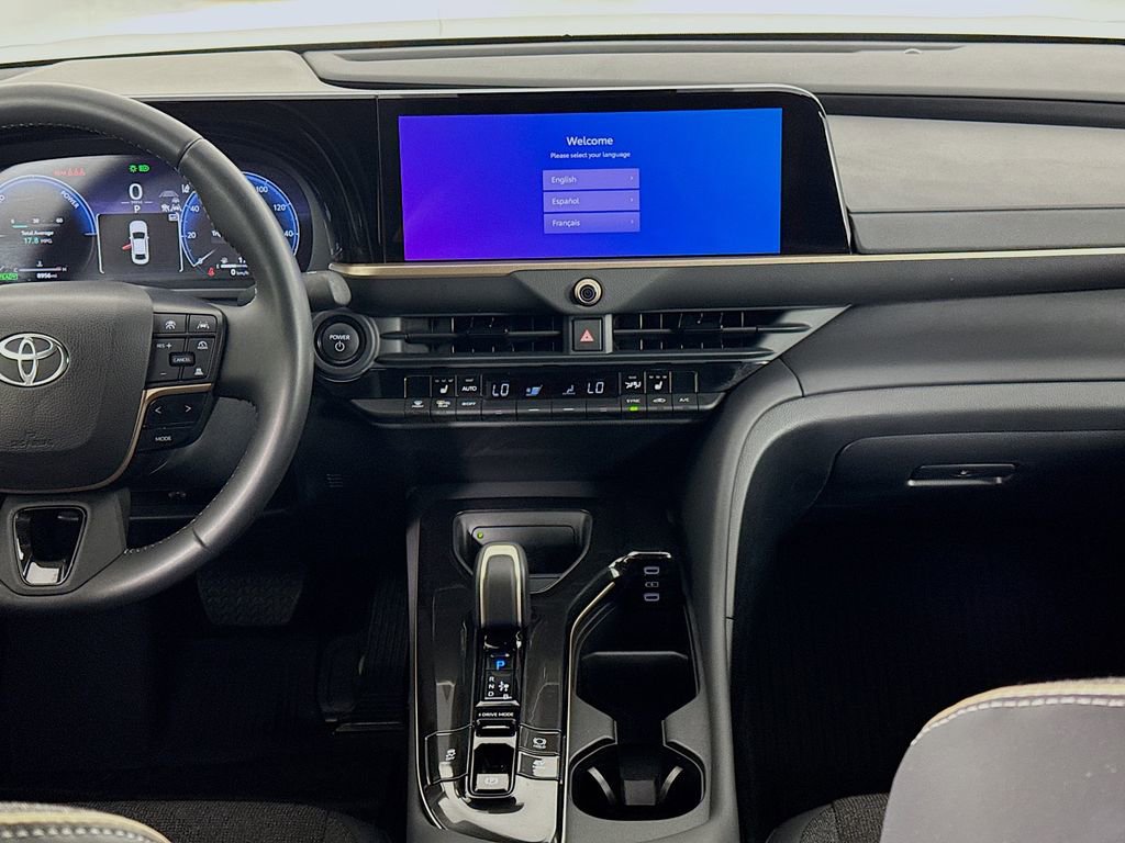 Used 2024 Toyota Crown XLE image 14