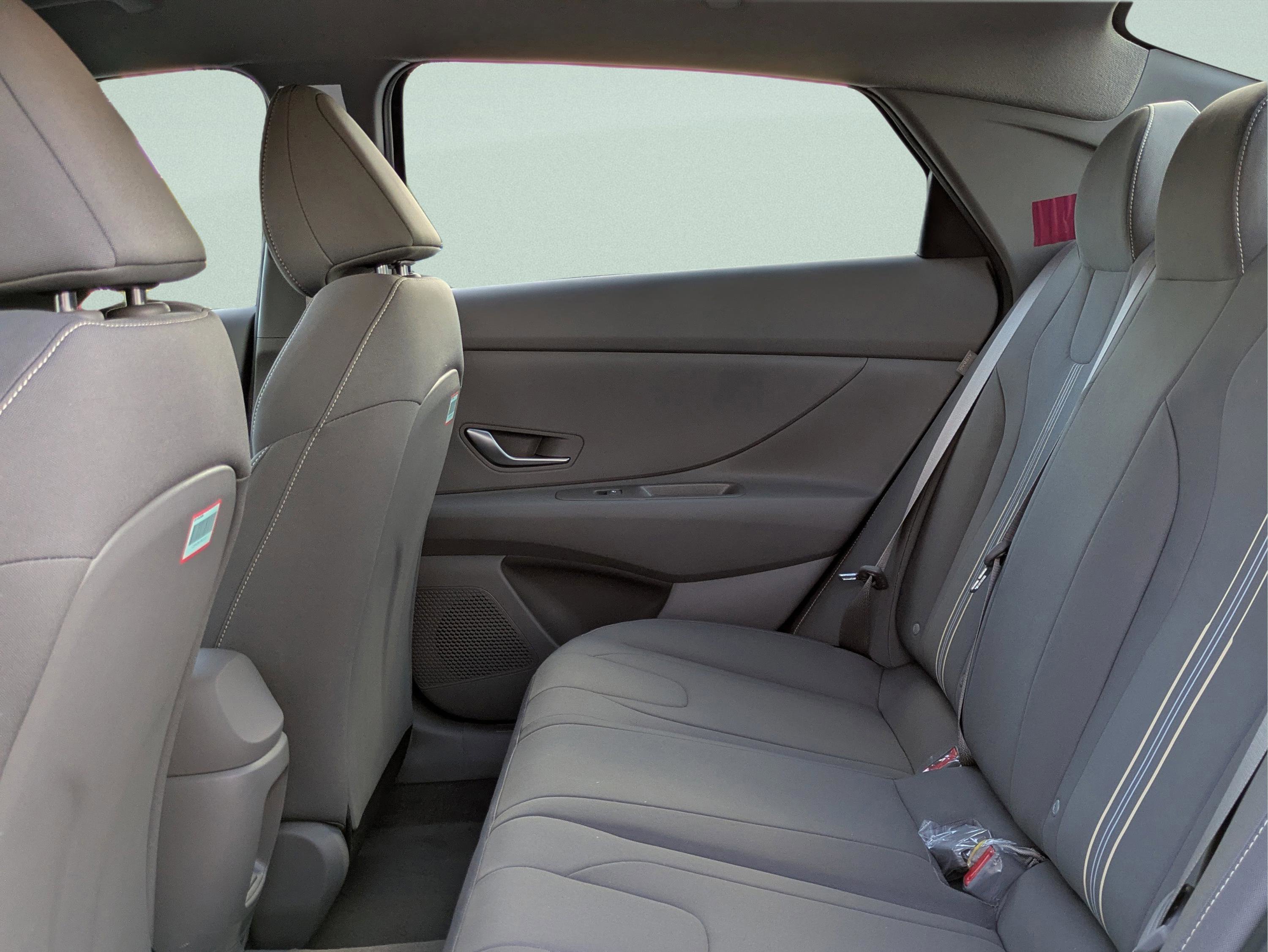 New 2026 Hyundai Elantra Blue image 17