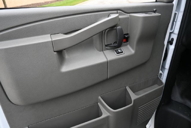 New 2026 Chevrolet Express 3500 w/ Power Convenience Package RWD image 4