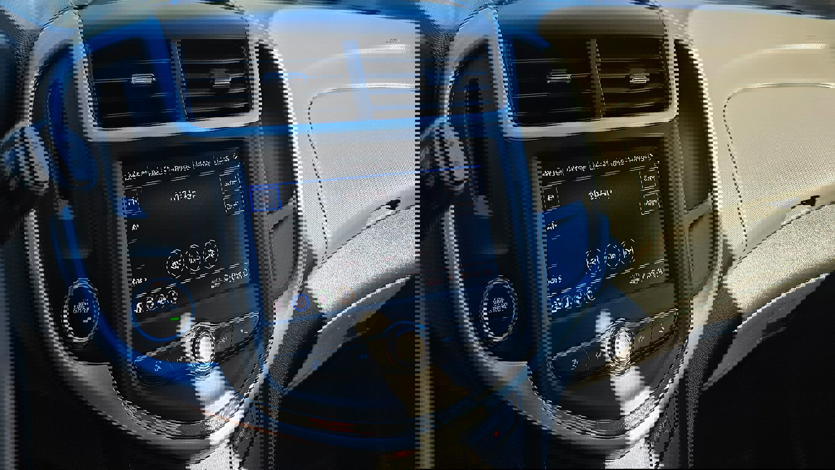 Used 2020 Chevrolet Sonic LT image 28