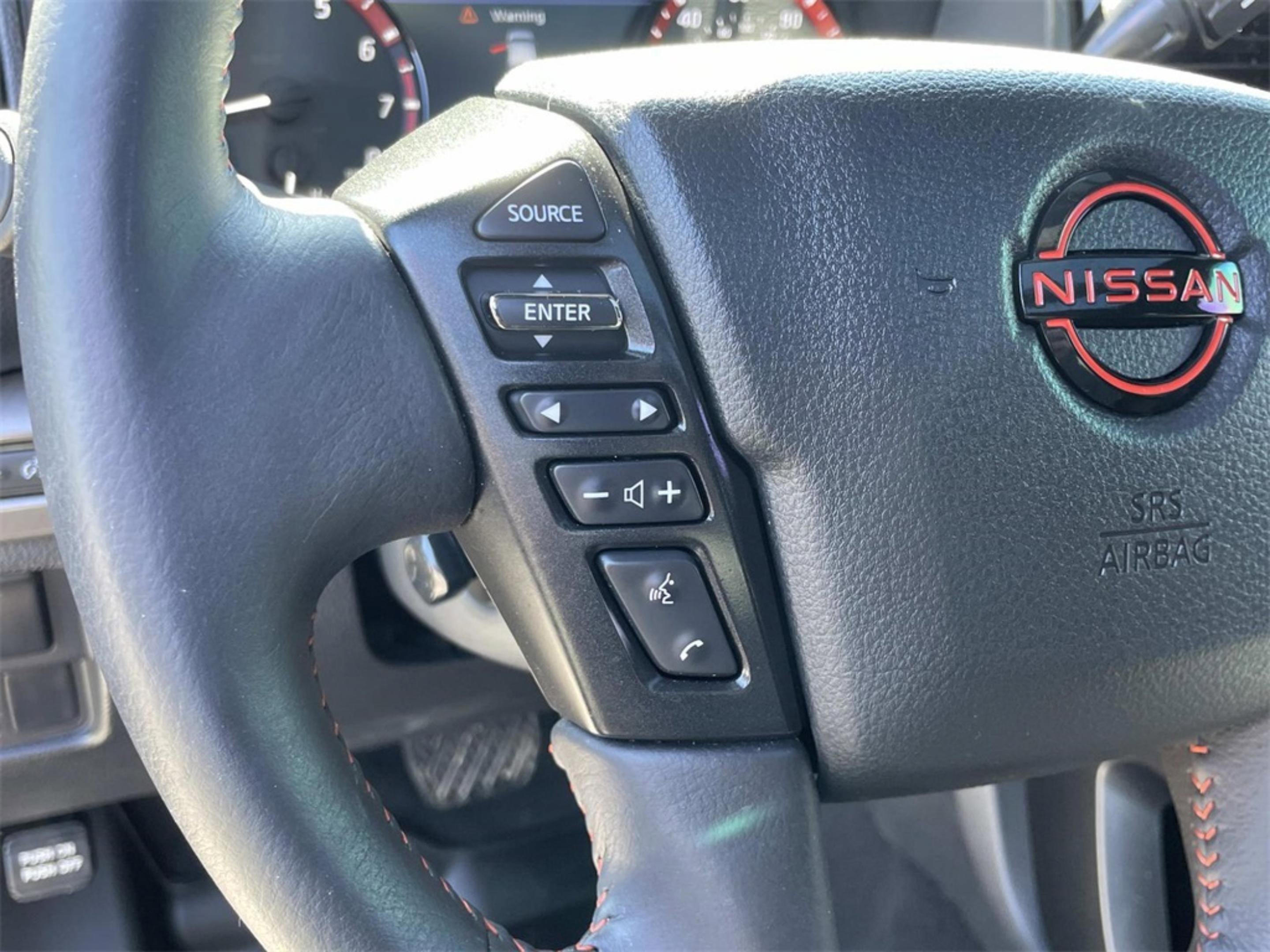 Used 2024 Nissan Titan PRO-4X w/ Pro-4x Convenience Package image 29