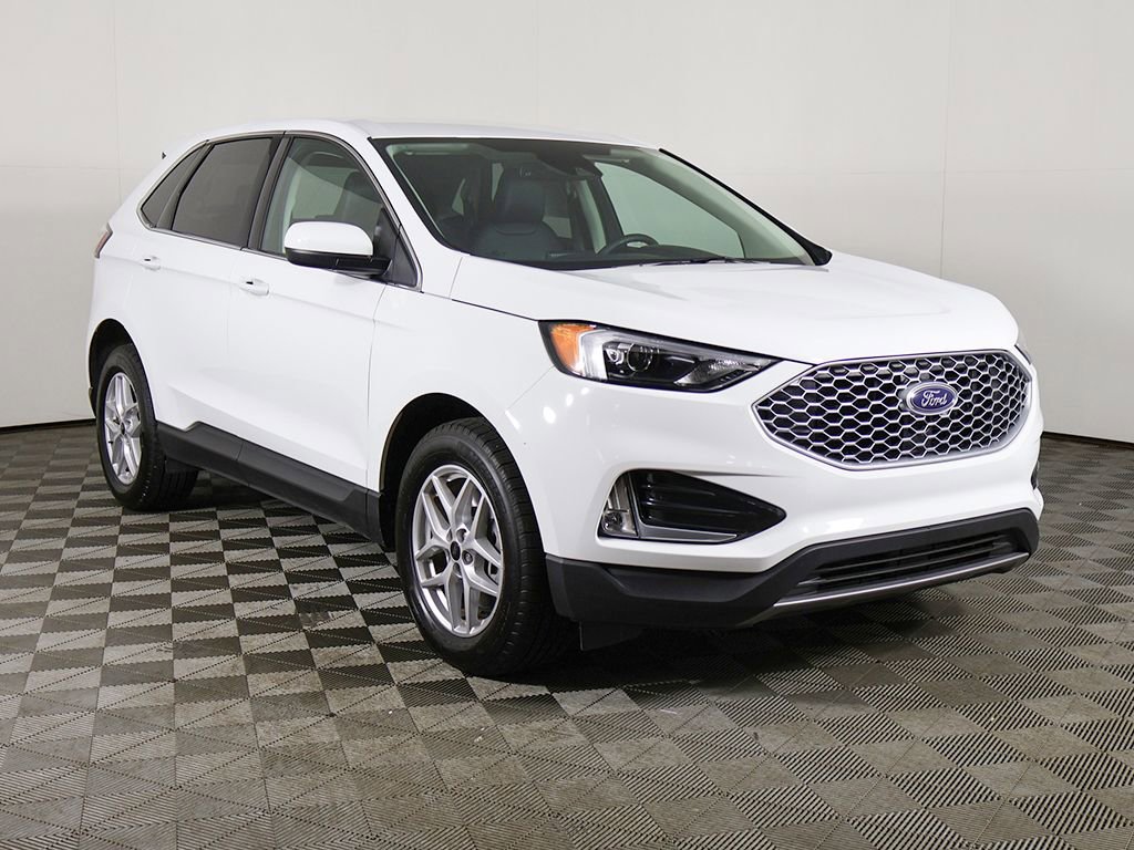 Used 2024 Ford Edge SEL w/ Convenience Package AWD/4WD image 2