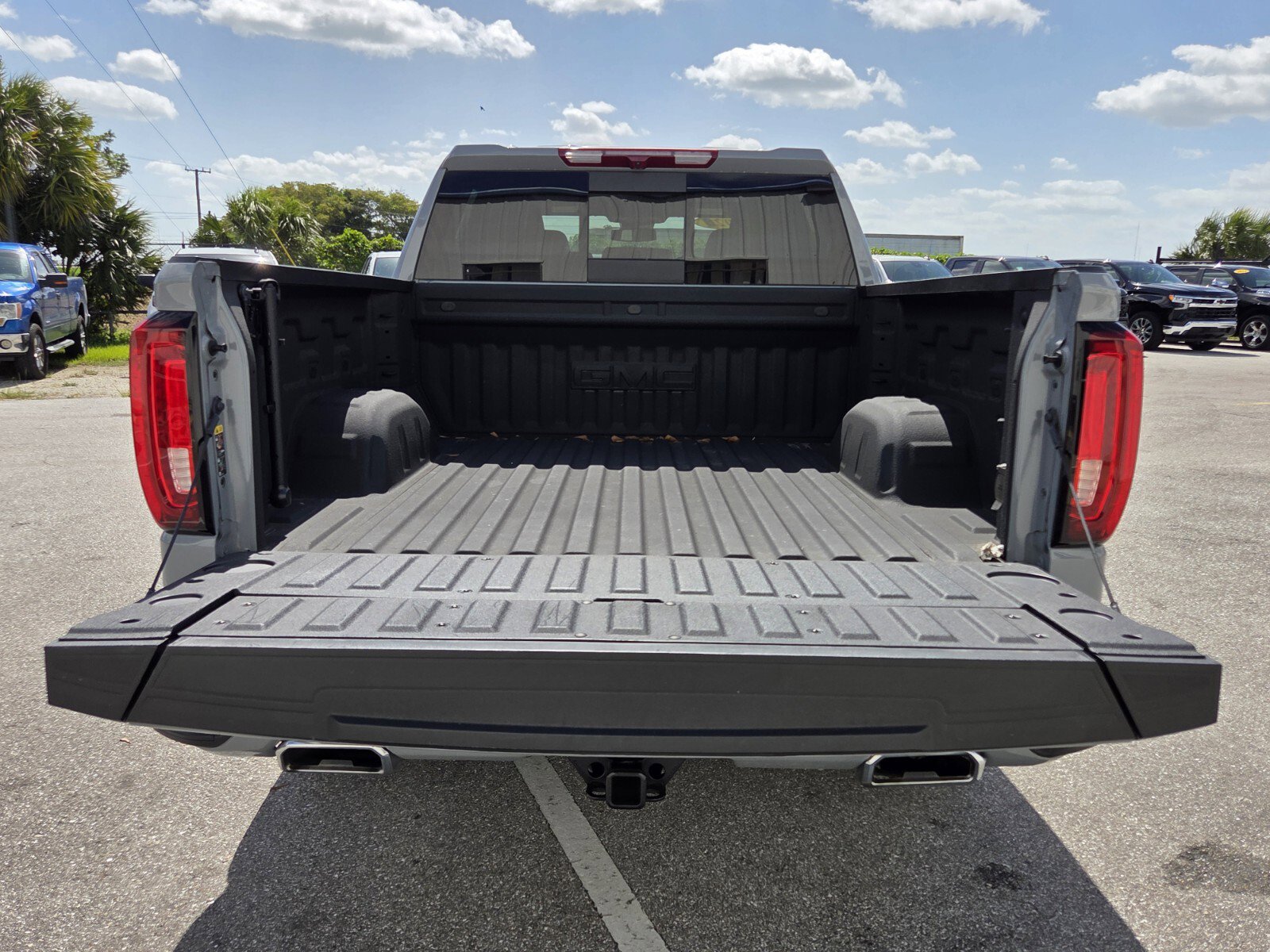 Used 2025 GMC Sierra 1500 Denali RWD image 13