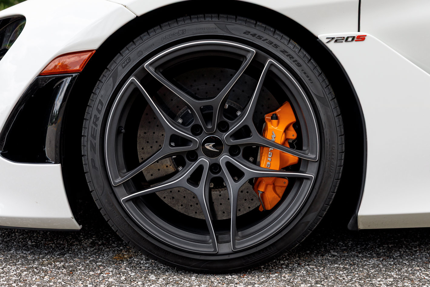 Used 2020 McLaren 720S Performance RWD image 37