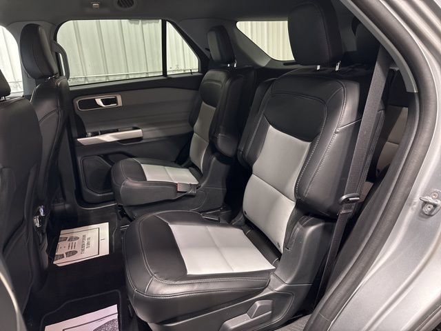 Used 2023 Ford Explorer XLT w/ Equipment Group 202A image 18