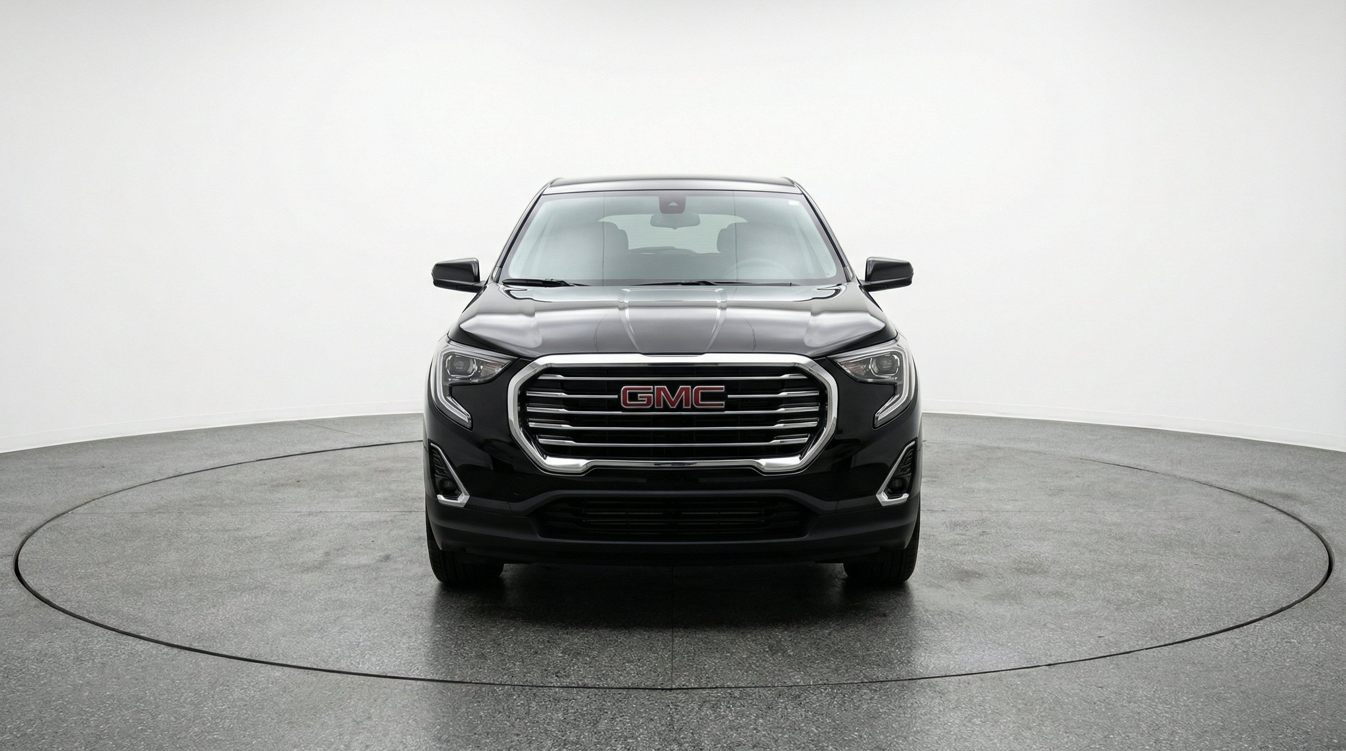 Used 2024 GMC Terrain SLE FWD image 2