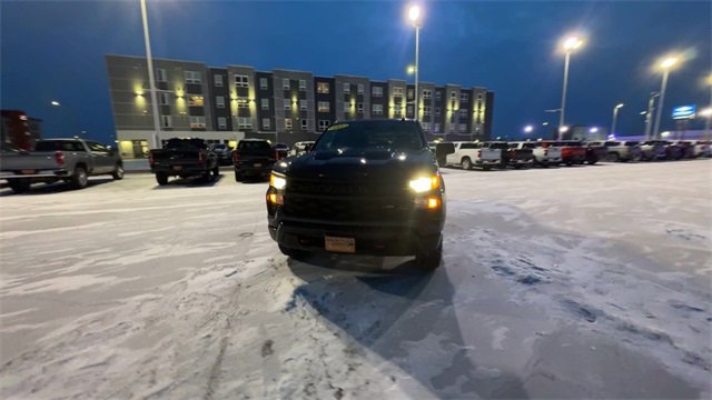 Used 2022 Chevrolet Silverado 1500 Custom Trail Boss w/ LPO, Dark Essentials Package image 3