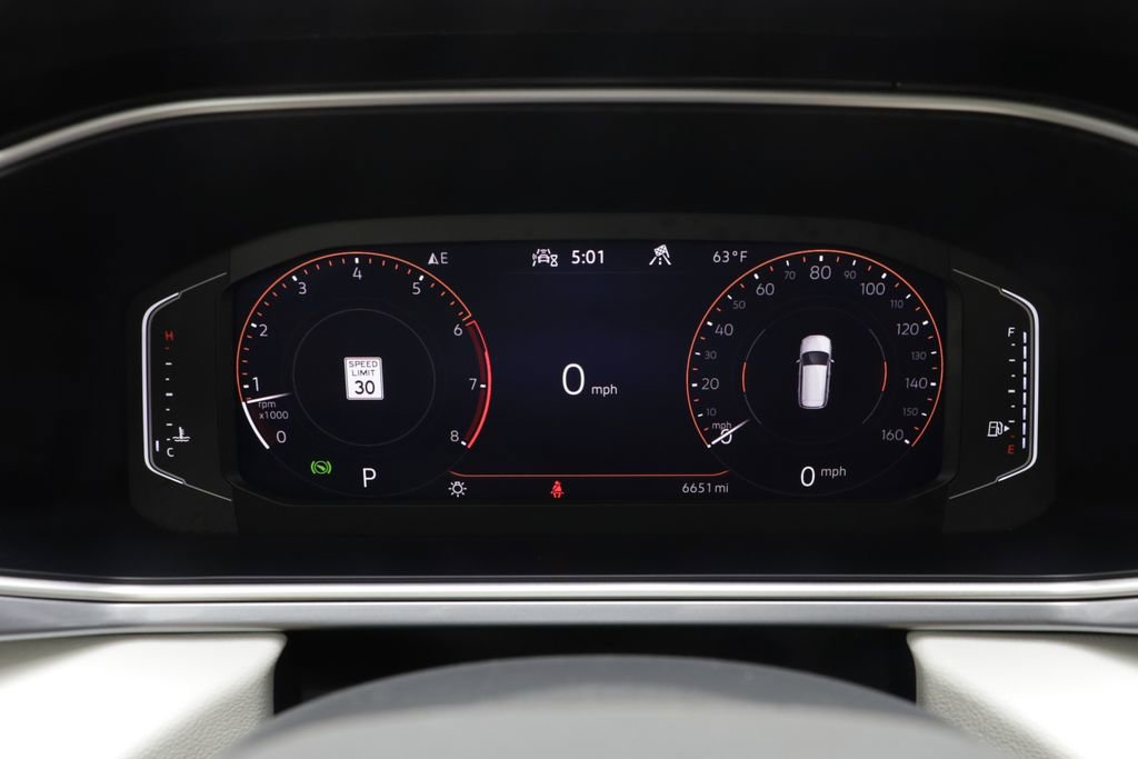 Used 2025 Volkswagen Taos SEL w/ Black Wheel Plus Package AWD/4WD image 7