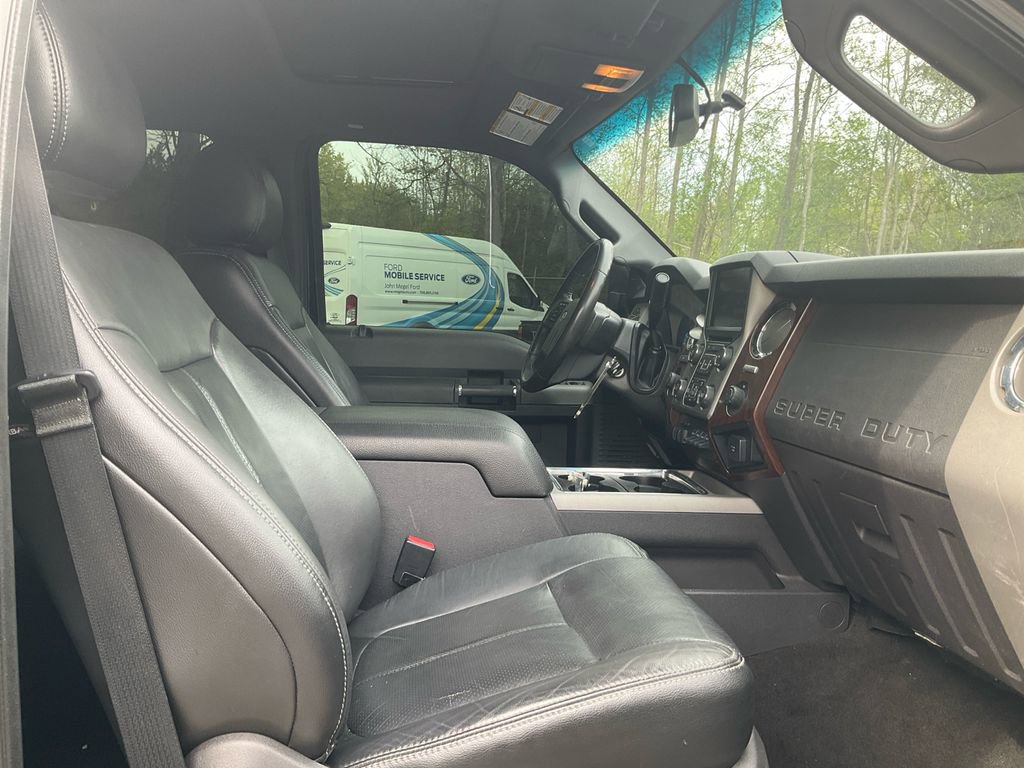 Used 2016 Ford F250 Lariat w/ Lariat Ultimate Package AWD/4WD image 12