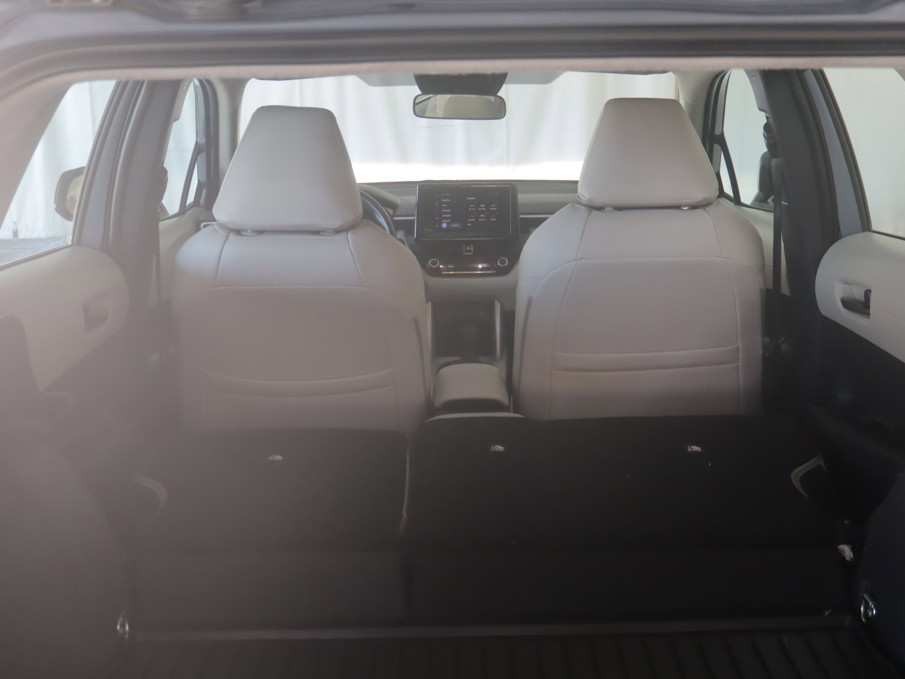 Used 2024 Toyota Corolla Cross L image 20