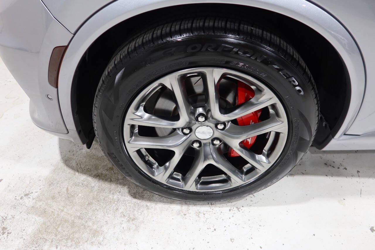 Used 2021 Dodge Durango SRT w/ Technology Group AWD/4WD image 10