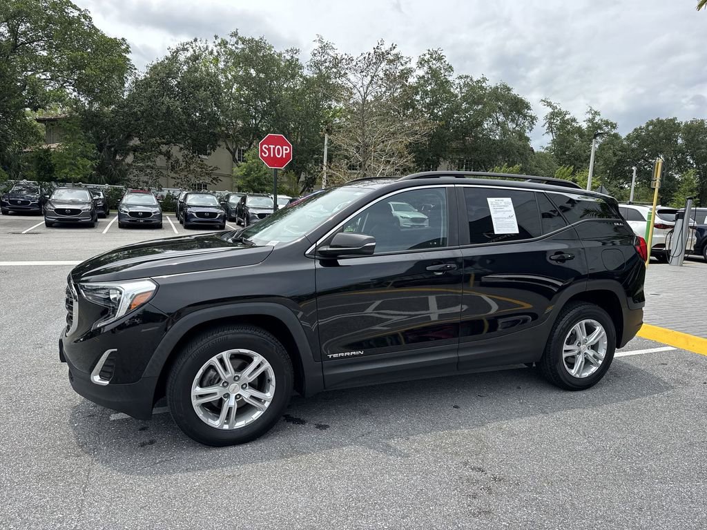 Used 2021 GMC Terrain SLE w/ Driver Convenience Package AWD/4WD image 10