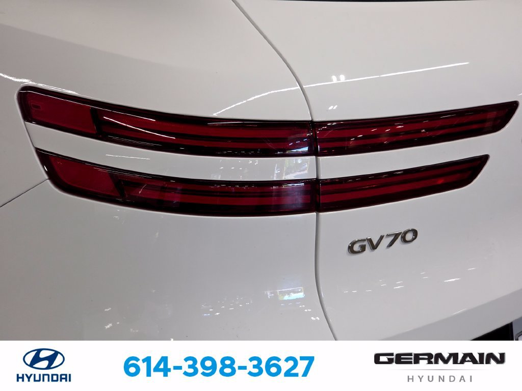 Used 2023 Genesis GV70 2.5T w/ Advanced Package AWD/4WD image 16