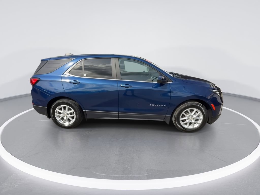 Used 2023 Chevrolet Equinox LT FWD image 9